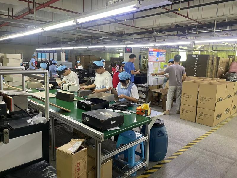 Dongguan Yongjian Paper Products Co., Ltd 製造者の生産ライン